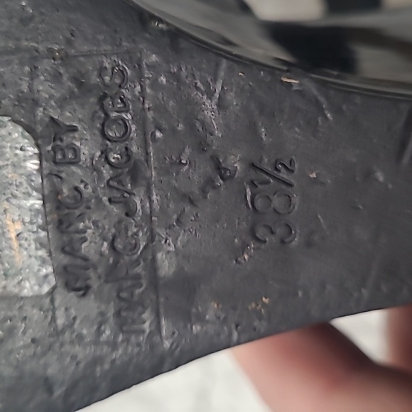 Marc Jacobs Size 8/  3.5” peep toe leather wedges sandle - Picture 13 of 13